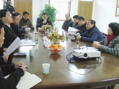 安慶市政協(xié)副主席戴德民、市政府副秘書長葉玲霞帶隊調(diào)研金泉科技